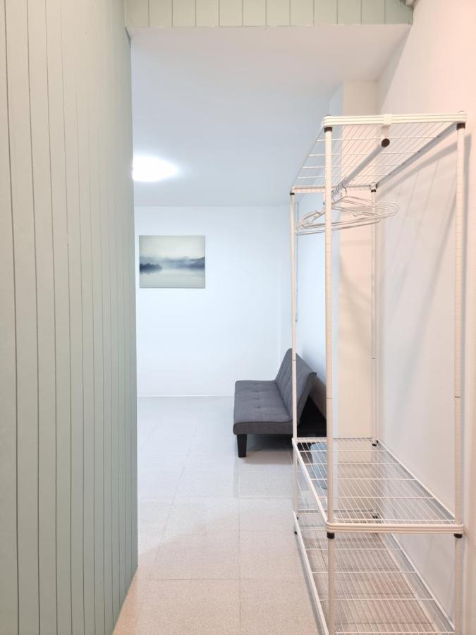 The Zai Apartment Ban Krathum Lom Exteriér fotografie