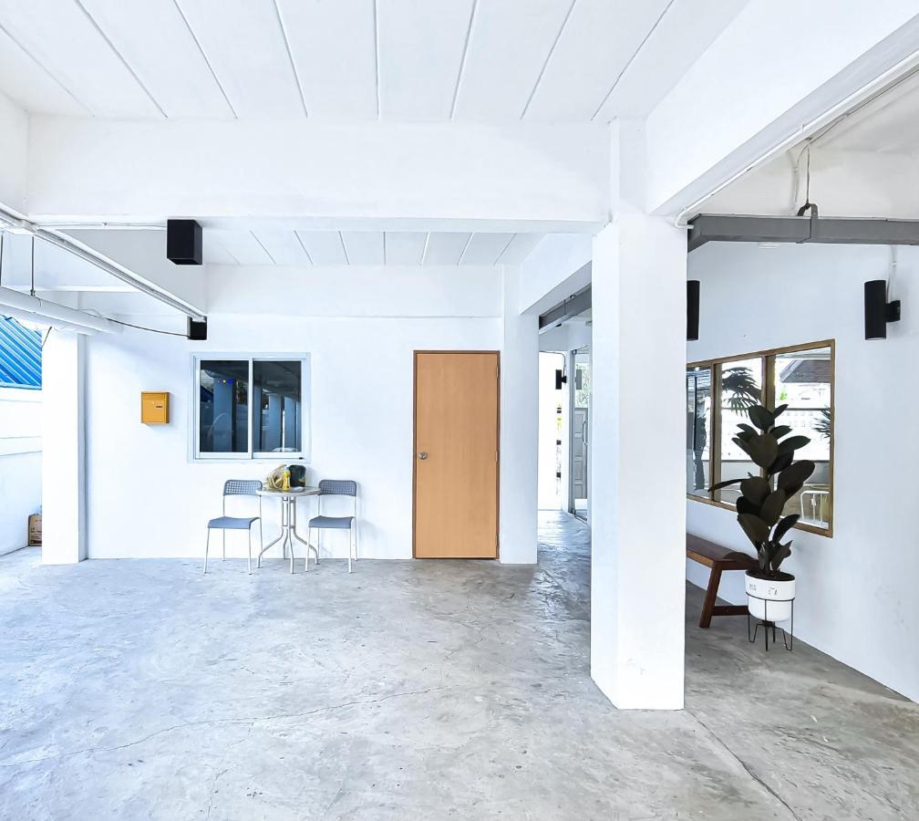The Zai Apartment Ban Krathum Lom Exteriér fotografie